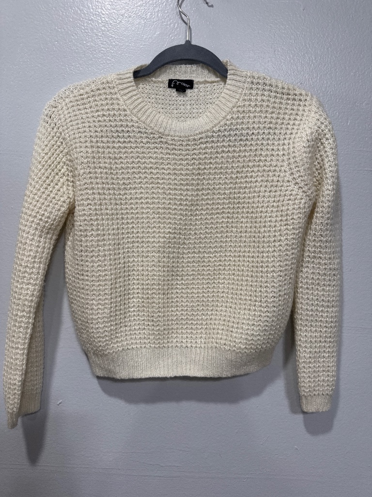 Art-Class Sweater Cream Fuzzy Acrylic Knit Girls Size L (10-12)